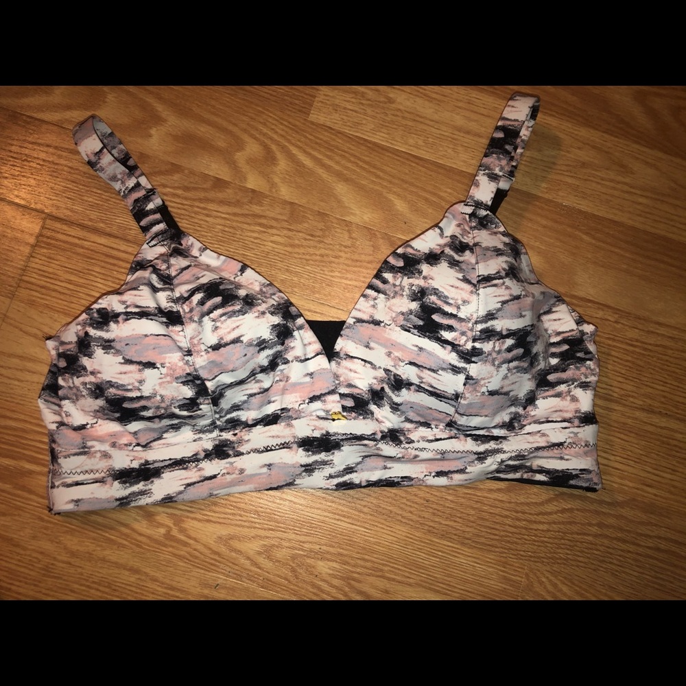 Ashley Stewart Activewear 2X Butterfly Bra